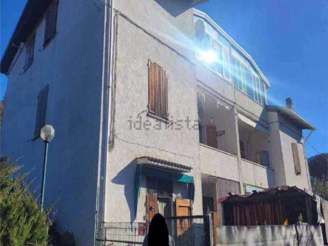 Appartamento in vendita di 88 m² in Via Carviano, 151