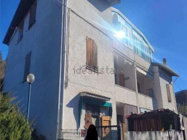 Appartamento in vendita di 88 m² in Via Carviano, 151