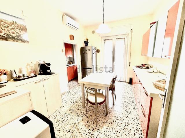 Appartamento in vendita di 88 m² in Via Ciro Menotti