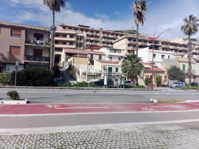 Appartamento in vendita di 88 m² in Via Consolare Pompea, 687