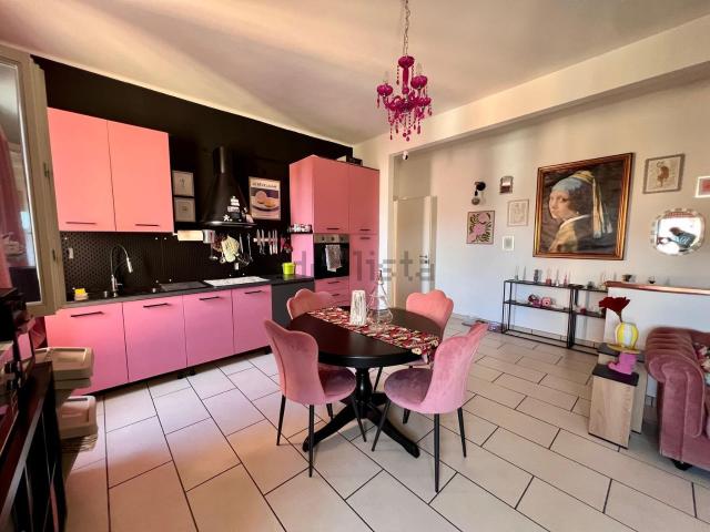 Appartamento in vendita di 88 m² in Via Corsica