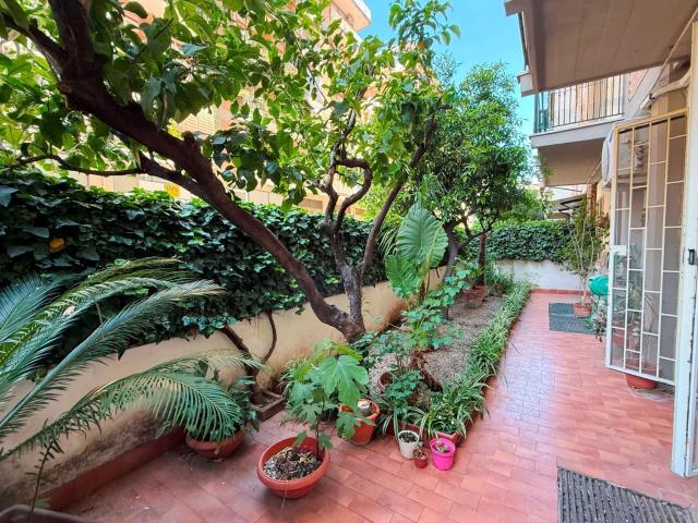Appartamento in vendita di 88 m² in Via Damaso Cerquetti, 8