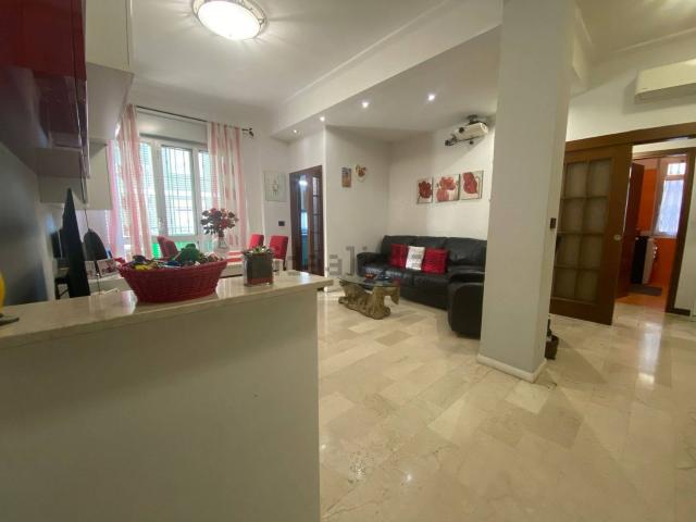 Appartamento in vendita di 88 m² in Via Dante, 32