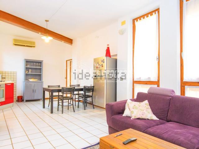 Appartamento in vendita di 88 m² in Via de’ Monari
