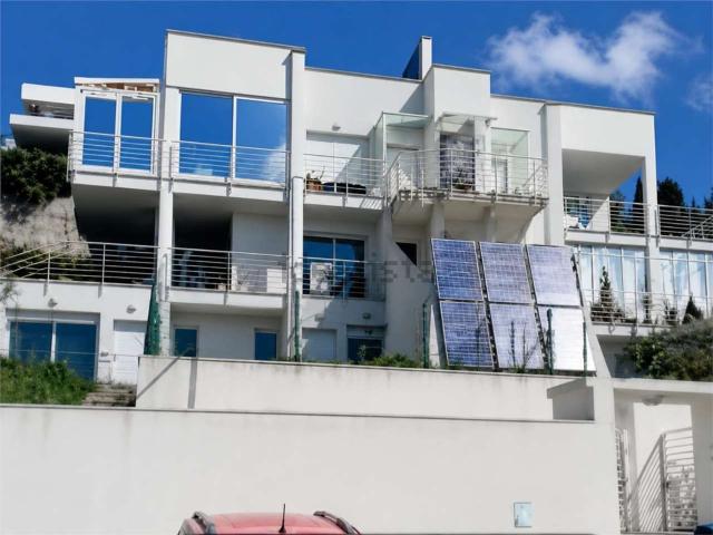 Appartamento in vendita di 88 m² in Via dei Ligustri