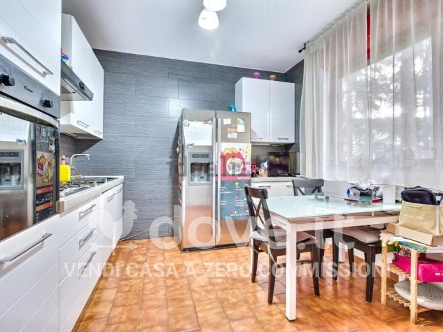 Appartamento in vendita di 88 m² in Via dei Pioppi, 8