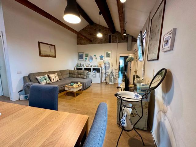 Appartamento in vendita di 88 m² in Via del Carbone
