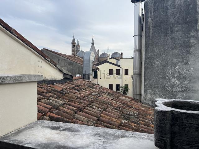 Appartamento in vendita di 88 m² in Via del Santo, 52