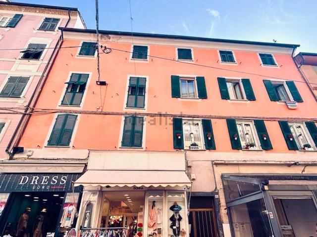 Appartamento in vendita di 88 m² in Via del Prione, 187