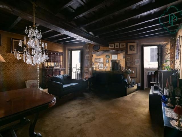 Appartamento in vendita di 88 m² in Via della Fontanella di Borghese