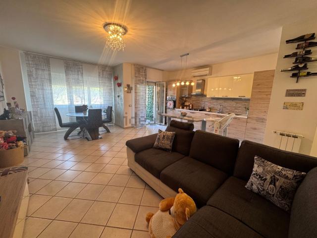 Appartamento in vendita di 88 m² in Via delle Chiuse, 3