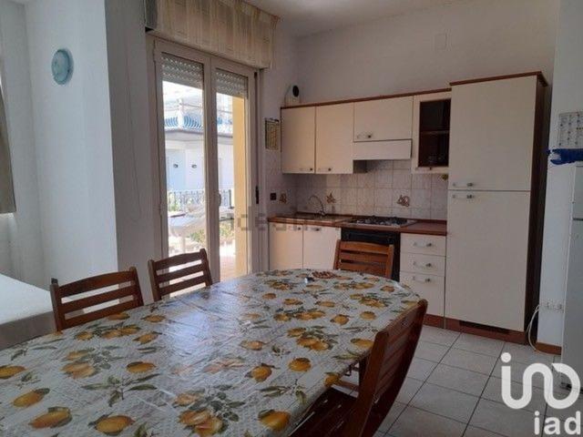 Appartamento in vendita di 88 m² in Via Edmondo de Amicis