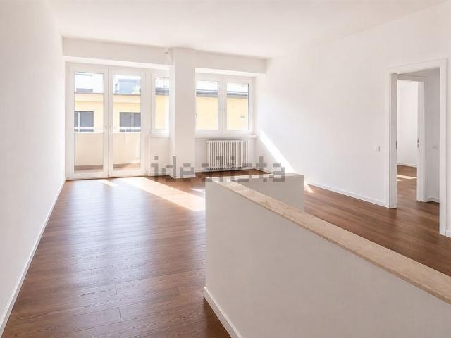 Appartamento in vendita di 88 m² in Via Francesco Crispi, 26