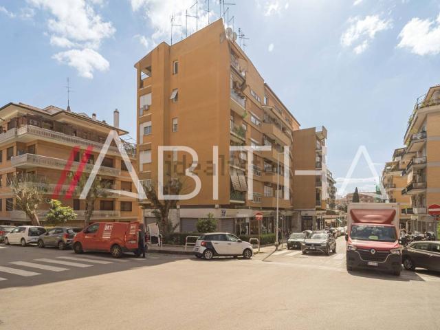 Appartamento in vendita di 88 m² in Via Francesco D&apos Ovidio