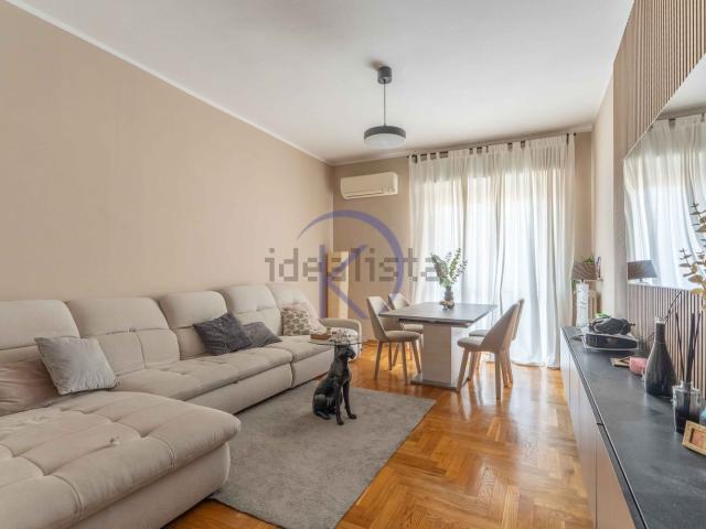 Appartamento in vendita di 88 m² in Via G. Carducci, 50