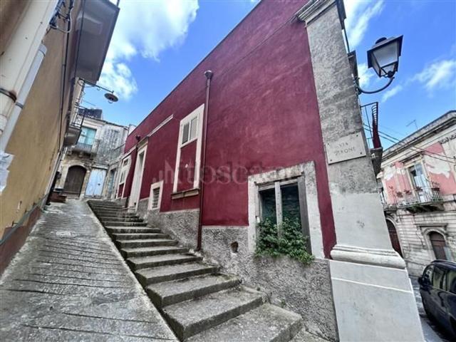 Appartamento in vendita di 88 m² in Via Garibaldi