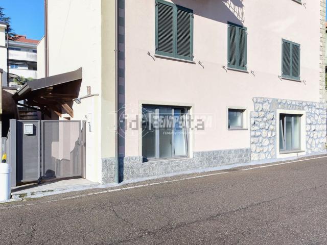 Appartamento in vendita di 88 m² in Via Giuseppe Longhi