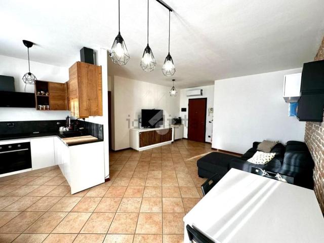 Appartamento in vendita di 88 m² in Via I. Newton