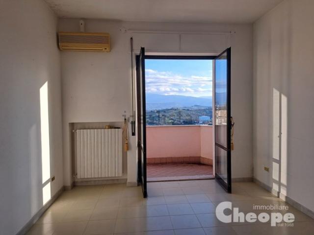 Appartamento in vendita di 88 m² in Via Leonida e Marcello Mucci, 4