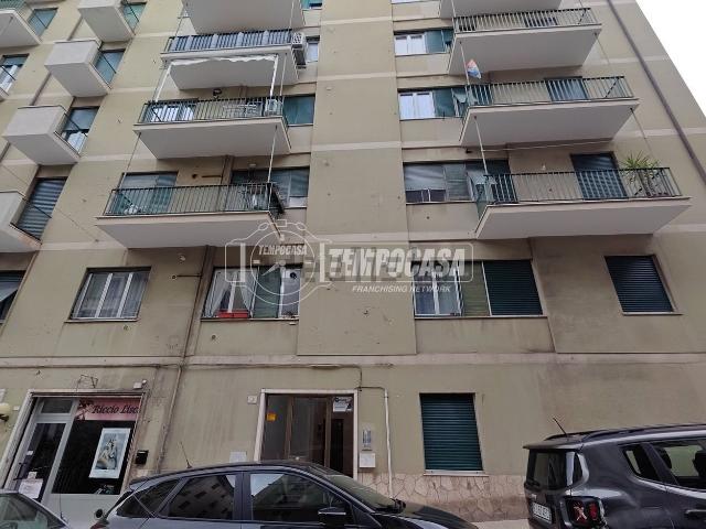Appartamento in vendita di 88 m² in Via Lorenzo Dufour, 3
