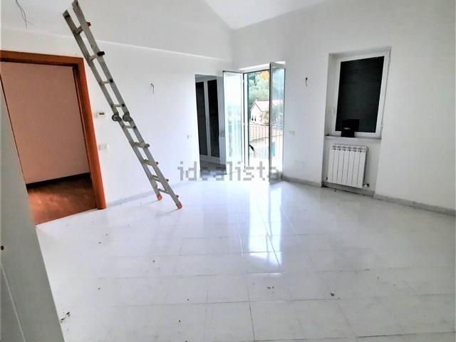 Appartamento in vendita di 88 m² in Via Montepertico