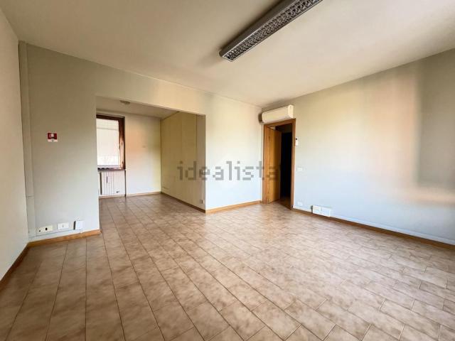 Appartamento in vendita di 88 m² in Via Pandino, 7