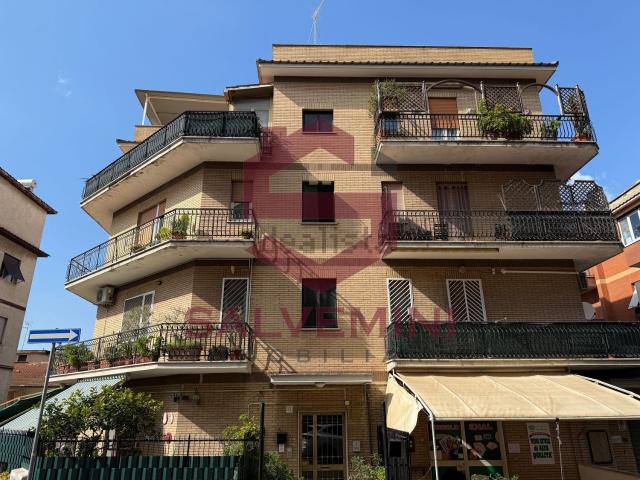 Appartamento in vendita di 88 m² in Via Pratovecchio, 12