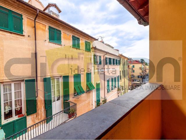 Appartamento in vendita di 88 m² in Via Roma, 21
