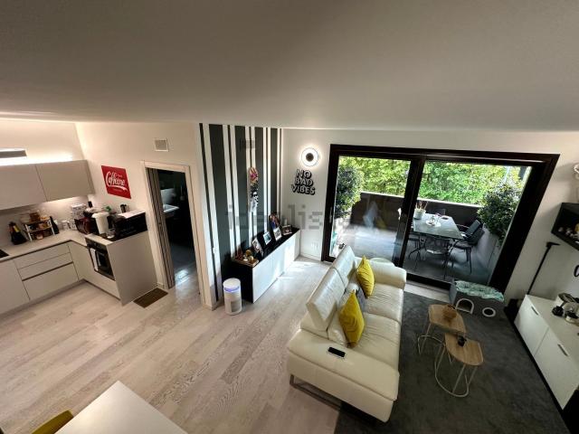Appartamento in vendita di 88 m² in Via Santa Geltrude Comensoli