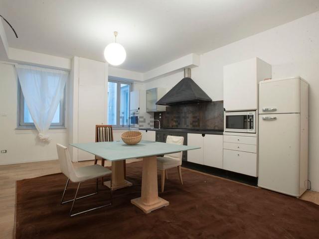 Appartamento in vendita di 88 m² in Viale della Terza Armata, 22