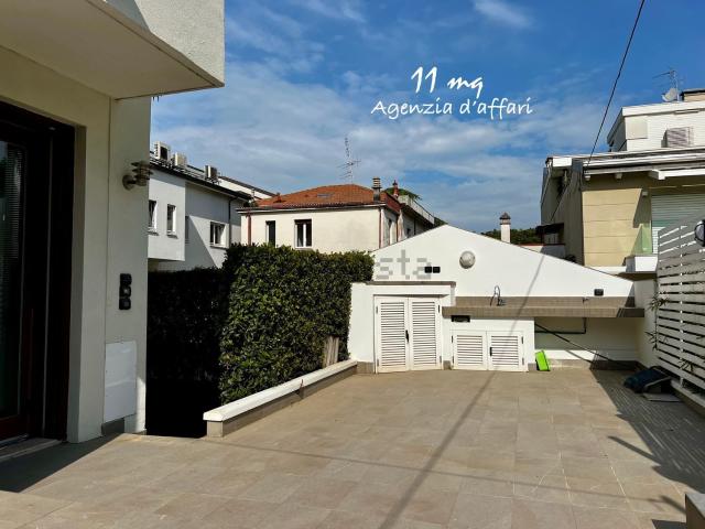 Appartamento in vendita di 88 m² in Viale L. da Vinci, 11