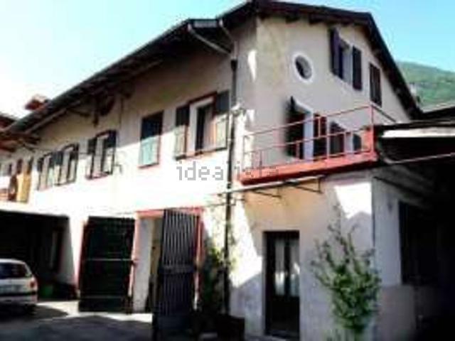 Appartamento in vendita di 892 m² in Via Nuova