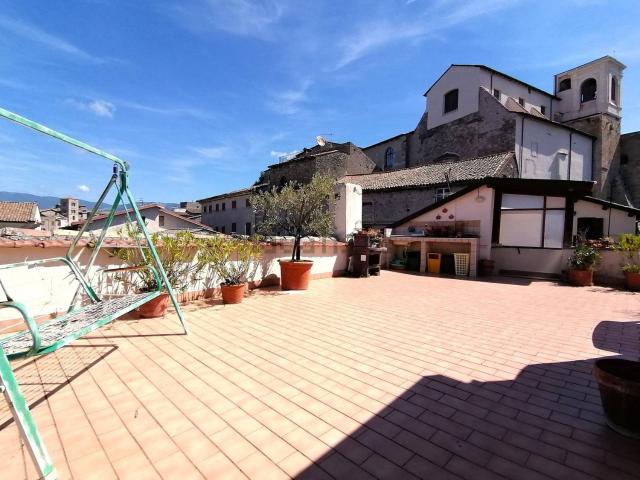 Appartamento in vendita di 89 m² in Borgo S. Francesco D&apos Assis