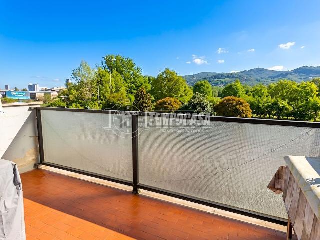Appartamento in vendita di 89 m² in Corso Trieste, 81