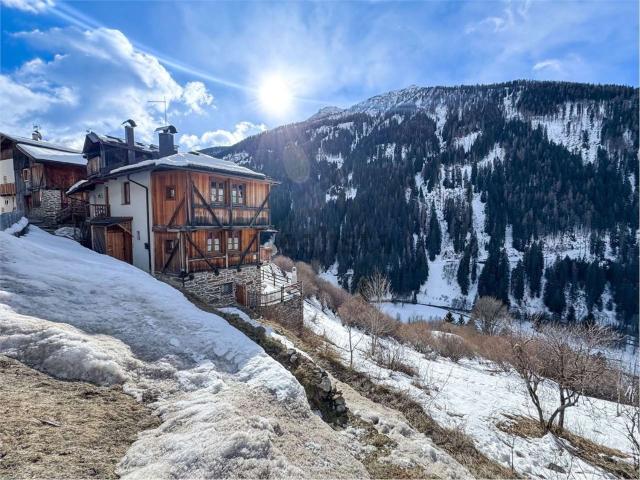 Appartamento in vendita di 89 m² in Frazione Piazzola, 296