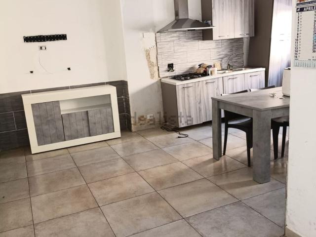 Appartamento in vendita di 89 m² in Largo Petix, 18