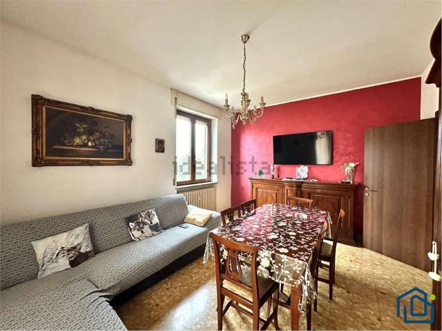 Appartamento in vendita di 89 m² in Via Varese, 2