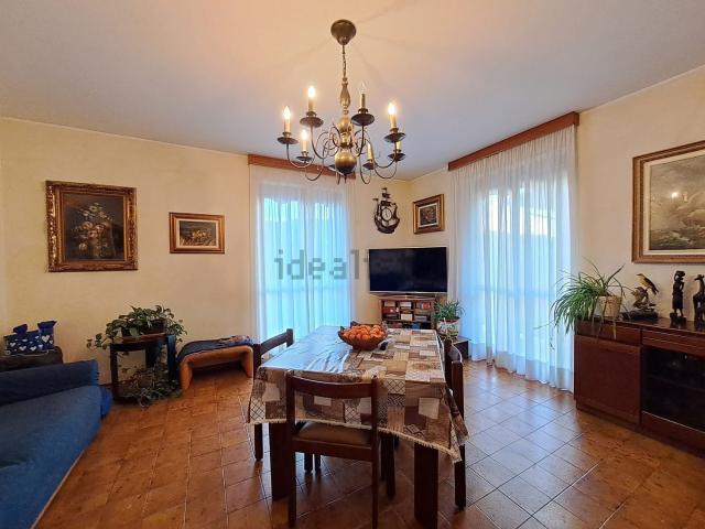 Appartamento in vendita di 89 m² in Via Andrea Fantoni, 102