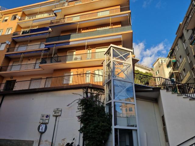 Appartamento in vendita di 89 m² in Via Bernardo Pizzorno, 11