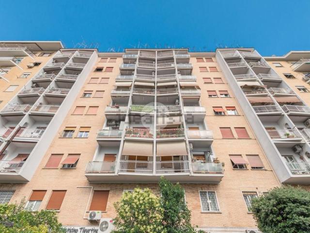 Appartamento in vendita di 89 m² in Via Camesena, 56