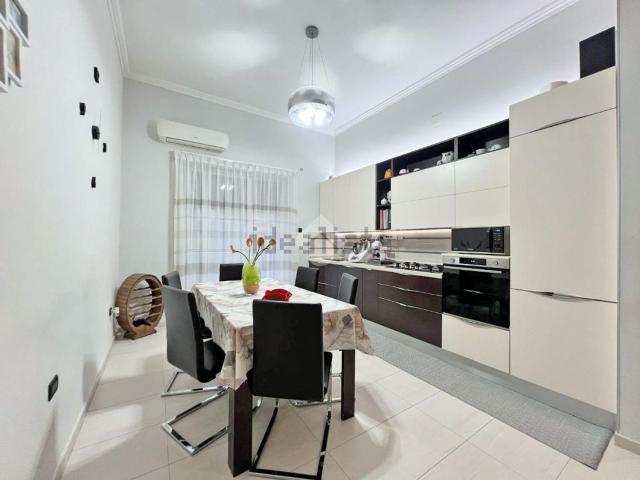 Appartamento in vendita di 89 m² in Via dei Carbonari Dauni, 6