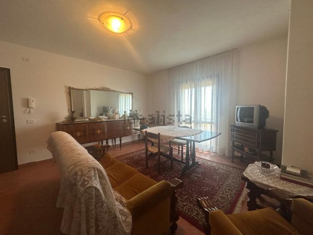 Appartamento in vendita di 89 m² in Via dei Poggi, 16