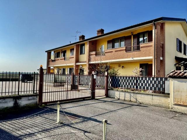 Appartamento in vendita di 89 m² in Via Laghetto, 19
