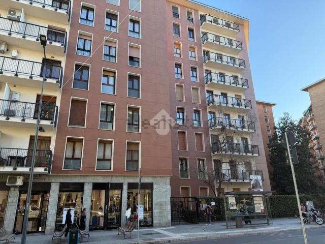 Appartamento in vendita di 89 m² in Via Lorenteggio, 35