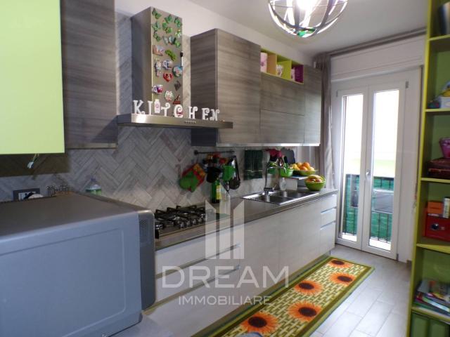 Appartamento in vendita di 89 m² in Via Luigi Settembrini, 10