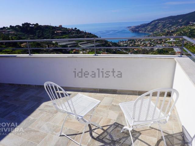 Appartamento in vendita di 89 m² in Via Monsignor Rossi, 18