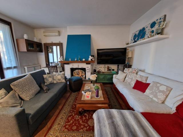 Appartamento in vendita di 89 m² in Via Nazario Sauro