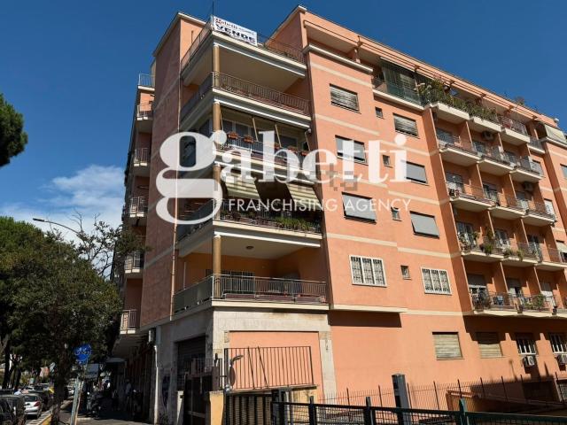 Appartamento in vendita di 89 m² in Via Prenestina