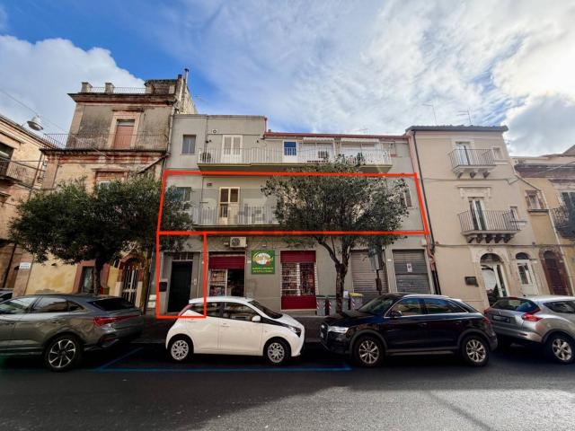 Appartamento in vendita di 89 m² in Via Roma, 56
