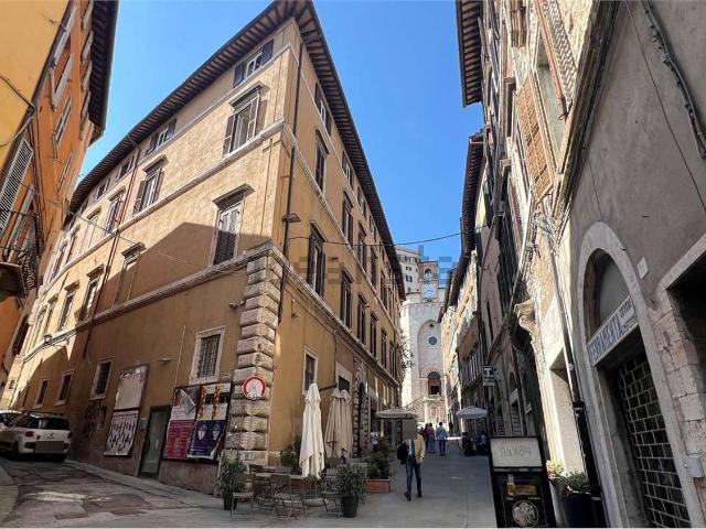 Appartamento in vendita di 93 m² in Corso Cavour, 13